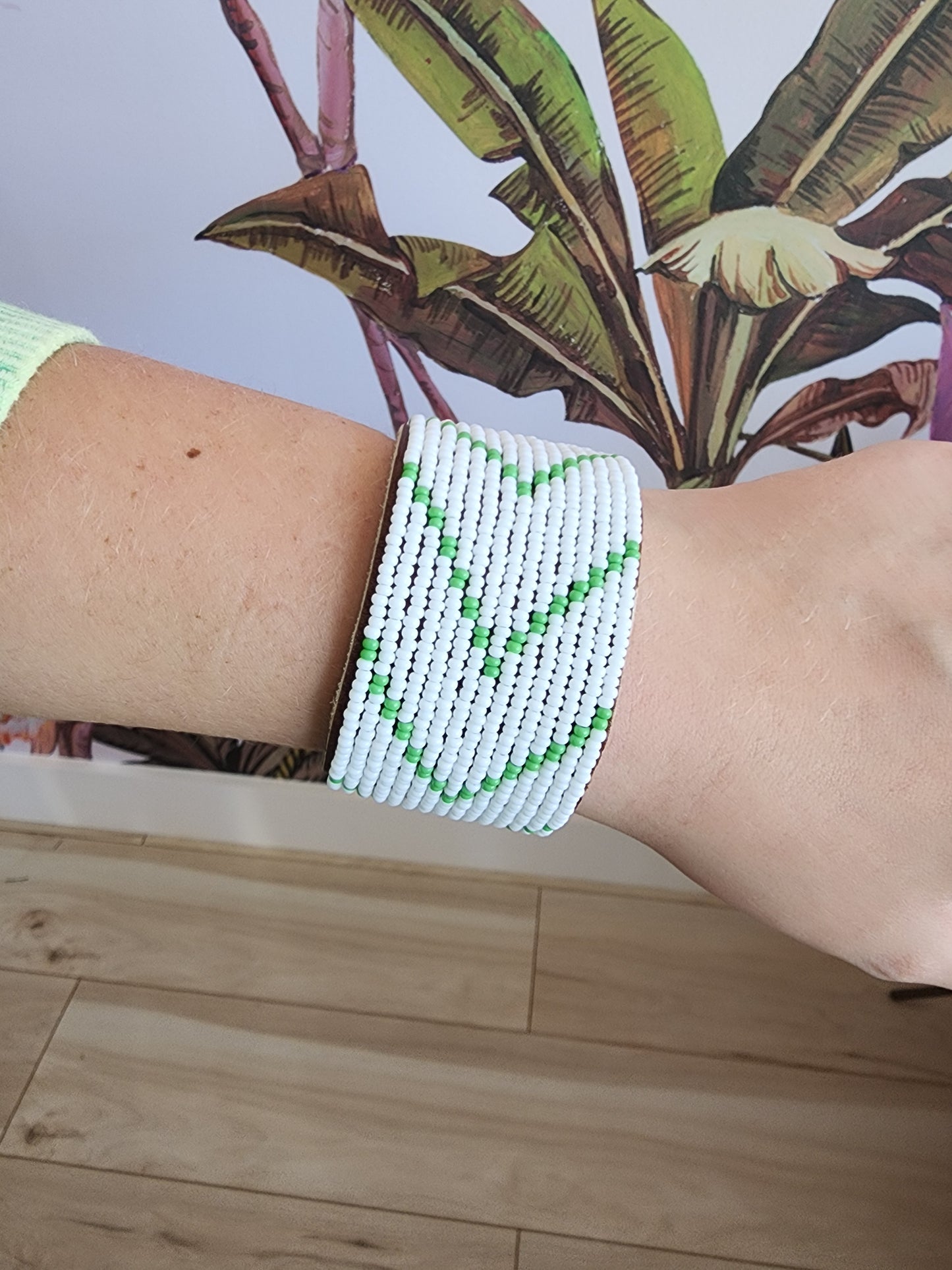 Swahili Bracelet - Large Green + White Chevron